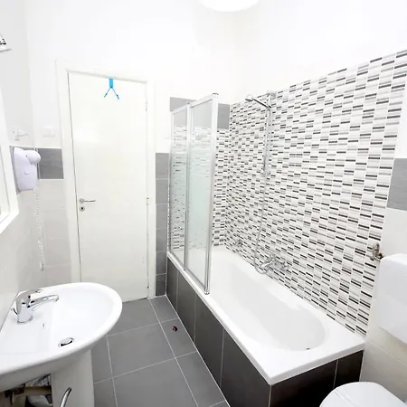 Salernoway 3* Salerno